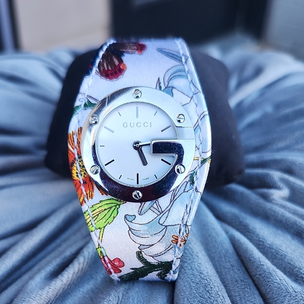 Gucci Women's Watch Floral Collection - Never Used